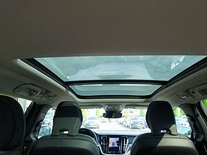 Volvo  Plus T6 AWD/360°/Pano/H&K/BLIS/Memory