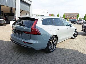 Volvo  Plus T6 AWD/360°/Pano/H&K/BLIS/Memory