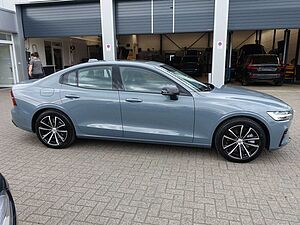 Volvo  Recharge Ultimate T8 AWD/H&K/360°/HeadUP