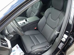 Volvo  Plus T6 AWD/360°/Pano/HeadUP/H&K/Memory