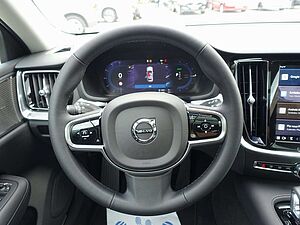 Volvo  Plus T6 AWD/360°/Pano/HeadUP/H&K/Memory