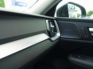 Volvo  Plus T6 AWD/360°/Pano/HeadUP/H&K/Memory