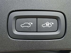 Volvo  Plus T6 AWD/360°/Pano/HeadUP/H&K/Memory