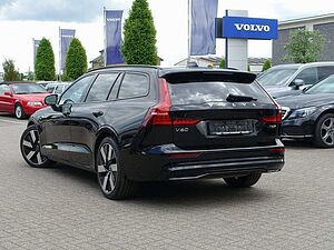 Volvo  Plus T6 AWD/360°/Pano/HeadUP/H&K/Memory