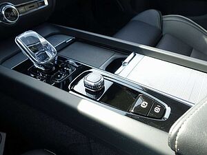 Volvo  Ultimate Dark B5 AWD /HeadUP/Pano/360°/BLIS
