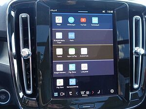 Volvo  Ultra B4 Mild-Hybrid/Dark/Pano/H&K/BLIS
