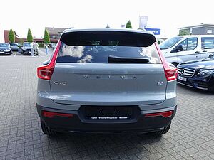 Volvo  Ultra B4 Mild-Hybrid/Dark/Pano/H&K/BLIS