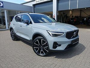Volvo  Ultra B4 Mild-Hybrid/Dark/Pano/H&K/BLIS
