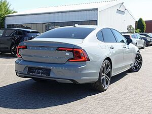Volvo  Ultimate Dark T8 AWD B&W/360°KAM/FOUR-C/HUD