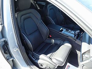 Volvo  Ultimate Dark T8 AWD B&W/360°KAM/FOUR-C/HUD