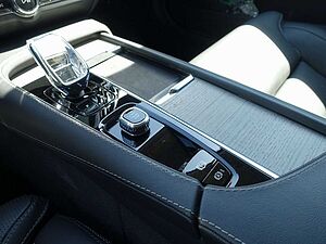 Volvo  Plus B5 AWD/360°/H&K/AHK/BLS