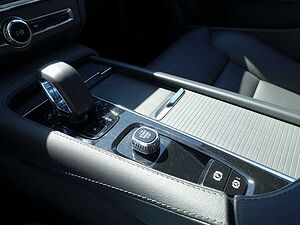 Volvo  V90 B4 Cross Country Plus AWD/360°/H&K/AHK