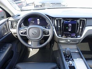 Volvo  B5 AWD Ultimate Dark/Pano/360°/H&K/BLIS