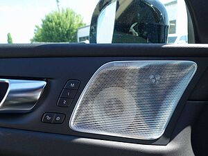 Volvo  Black Edition Plus T6 AWD/360°/B&W/Pano