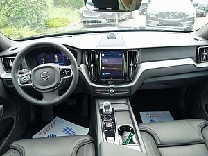 Volvo  Black Edition Plus T6 AWD/B&W/Pano/360°/BLS