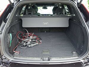 Volvo  Black Edition Plus T6 AWD/B&W/Pano/360°/BLS