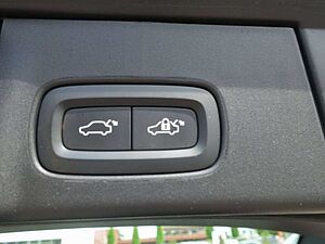 Volvo  T6 Recharge R-Design/AHK/H&K/Kamera/Pano