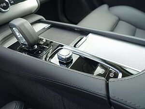 Volvo  Recharge Ultimate T8 AWD/Pano/360°/H&K/BLIS
