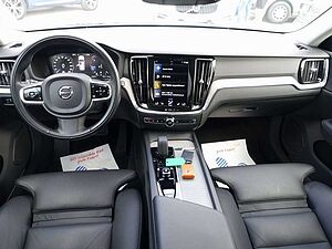 Volvo  B4 AWD Pro/AHK/Kamera/Memory