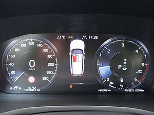Volvo  B4 AWD Pro/AHK/Kamera/Memory