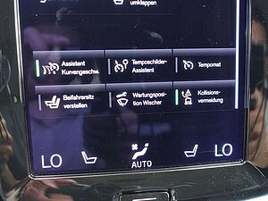 Volvo  B4 AWD Pro/AHK/Kamera/Memory