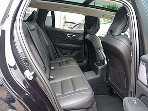Volvo  T6 AWD Ultra Dark Massage/B&W/AHK/HUD/Pano