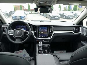 Volvo  T6 AWD Ultra Dark Massage/B&W/AHK/HUD/Pano