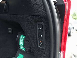 Volvo  Plus T8 AWD/Bright/B&W/AHK/FourC/Pano/360°