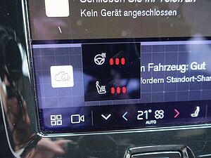 Volvo  B4 AWD Dark/Kamera/H&K/BLIS/Memory/Carplay