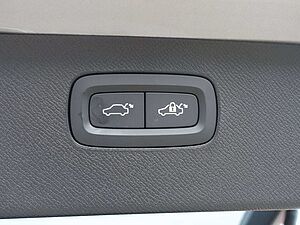 Volvo  Recharge Ultimate T8 AWD/Massage/FourC/B&W