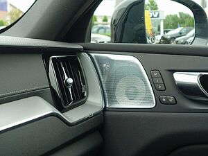 Volvo  Black Edition Ultra T8 AWD/360°Cam/Four-C
