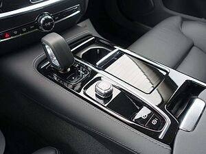 Volvo  Plus T6 AWD/H&K/AHK/BLIS/360°/Memory/Pano