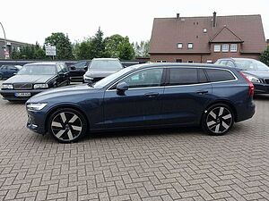 Volvo  Plus T6 AWD/H&K/AHK/BLIS/360°/Memory/Pano