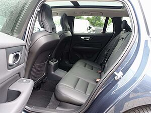 Volvo  Plus T6 AWD/H&K/AHK/BLIS/360°/Memory/Pano