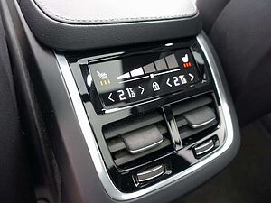 Volvo  Recharge Plus T8 AWD/360°/Pano/H&K/BLIS