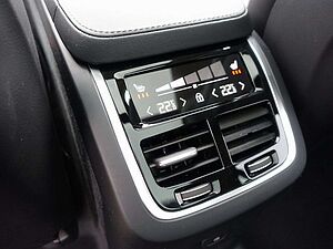 Volvo  Recharge Ultimate T8 AWD/Massage/B&W/Pano