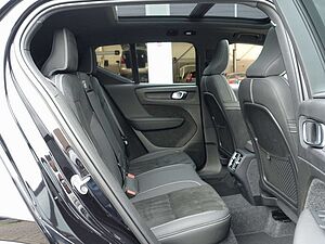 Volvo  Ultra B4 Mild-Hybrid/Dark/Kamera/H&K/BLIS