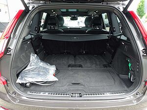 Volvo  T8 Bright AWD/HeadUP/Pano/FourC/AHK/360°/BLS