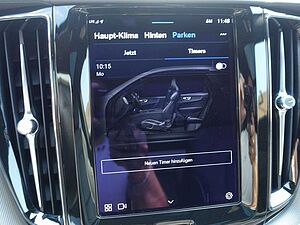 Volvo  B4 Benzi R-Design/HeadUP/StndHz/Kamera/Pano