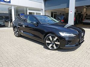 Volvo  Plus T6 AWD/Pano/H&K/360°/Head-UP/Memory