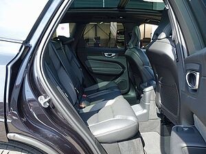 Volvo  Black Edition Plus T8 AWD/Pano/360°/H&K