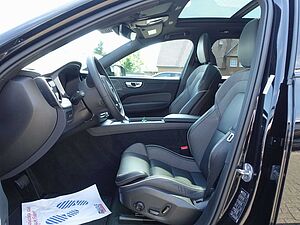 Volvo  Black Edition Plus T8 AWD/Pano/360°/H&K