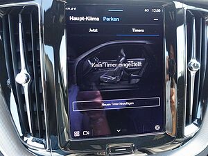 Volvo  B4 R-Design AWD/StndHZ/Kamera/AHK/H&K