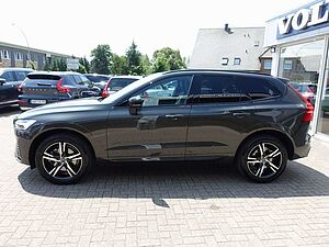 Volvo  B4 R-Design AWD/StndHZ/Kamera/AHK/H&K