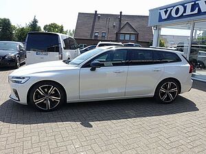 Volvo  B4 R-Design/Carplay/Kamera/Memory/H&K/BLIS