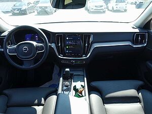 Volvo  Core B4/StndHz/Memory/AHK/Kamera/Carplay