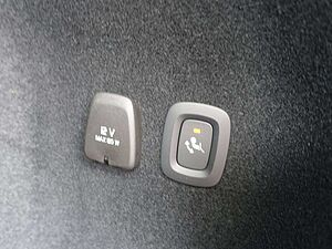 Volvo  Ultra B4 Dark/360°/Massage/B&W/HeadUP/AHK