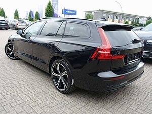 Volvo  Ultra B4 Dark/360°/Massage/B&W/HeadUP/AHK