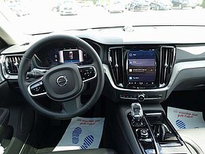 Volvo  Ultra T8 AWD/360°/AHK/HeadUP/B&W/BLIS/Pano