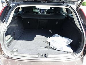 Volvo  Ultra T8 AWD/360°/AHK/HeadUP/B&W/BLIS/Pano